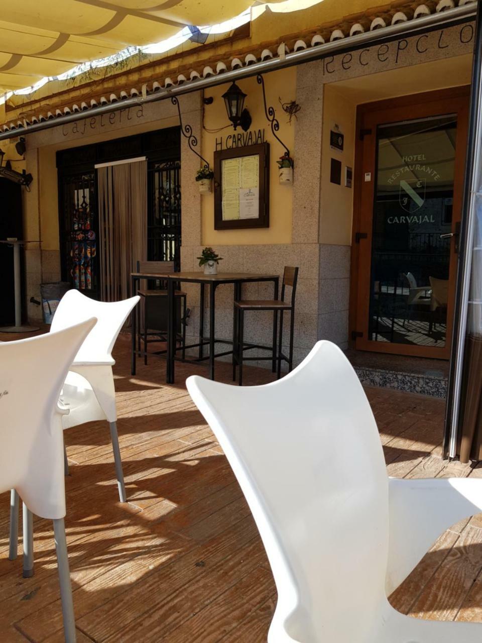 Hotel Carvajal Torrejon el Rubio Exterior photo